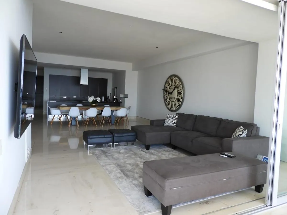 Orquidea Paramount Bay Puerto Vallarta Apartment