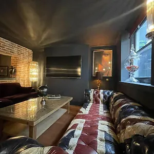 The 21 Luxury Seaside Apartment Brighton